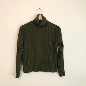 Green merino turtleneck